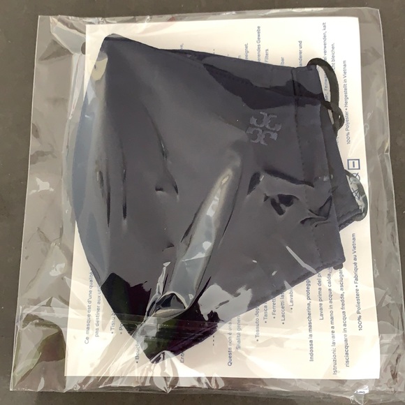 Tory Burch Accessories - ❤️ Tory Burch Face Mask